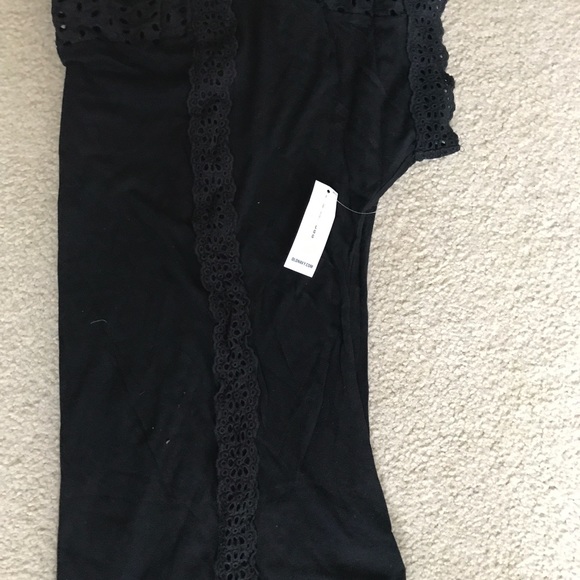 Old Navy Laced Tee - Picture 7 of 7